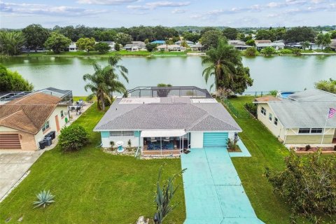 Villa ou maison à vendre à Port Richey, Floride: 3 chambres, 132.48 m2 № 1914142 - photo 1