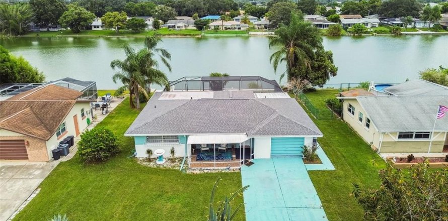 Villa ou maison à Port Richey, Floride 3 chambres, 132.48 m2 № 1914142