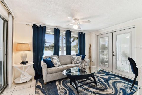 Villa ou maison à vendre à Port Richey, Floride: 3 chambres, 132.48 m2 № 1914142 - photo 8