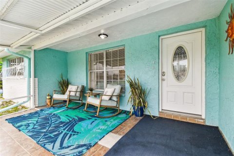 Villa ou maison à vendre à Port Richey, Floride: 3 chambres, 132.48 m2 № 1914142 - photo 4