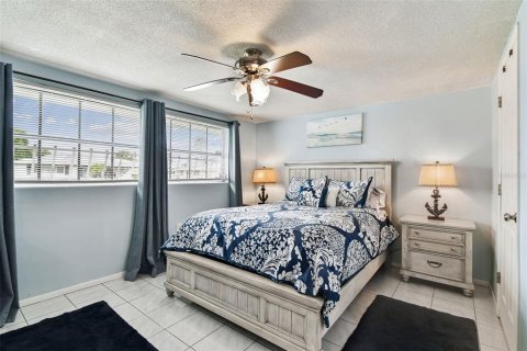 Villa ou maison à vendre à Port Richey, Floride: 3 chambres, 132.48 m2 № 1914142 - photo 11