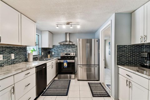 Villa ou maison à vendre à Port Richey, Floride: 3 chambres, 132.48 m2 № 1914142 - photo 6