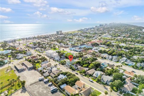 Commercial property in Daytona Beach, Florida 5 bedrooms, 306.58 sq.m. № 2390931 - photo 3