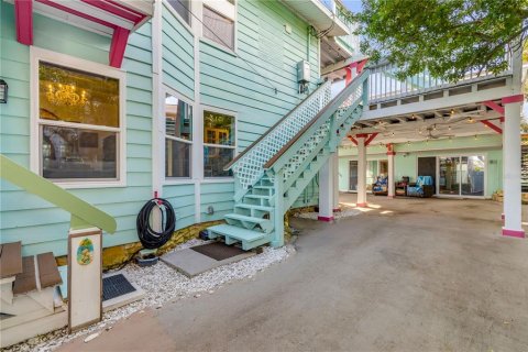 Commercial property in Daytona Beach, Florida 5 bedrooms, 306.58 sq.m. № 2390931 - photo 7