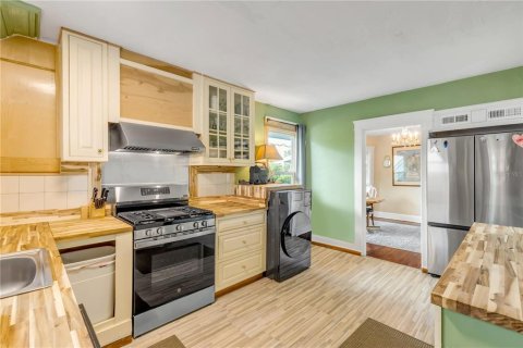 Commercial property in Daytona Beach, Florida 5 bedrooms, 306.58 sq.m. № 2390931 - photo 23