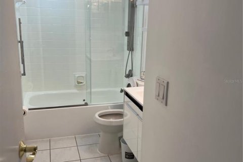 Condo in Clearwater, Florida, 1 bedroom  № 1918749 - photo 12
