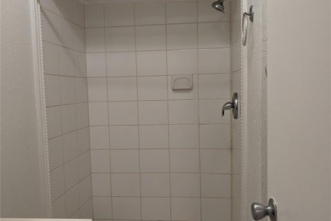 Touwnhouse à louer à Davie, Floride: 2 chambres, 61.5 m2 № 1177397 - photo 1