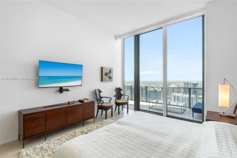 Condo in Miami, Florida, 4 bedrooms № 1940834 - photo 27