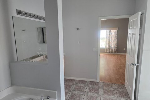 House in Ocala, Florida 4 bedrooms, 207.64 sq.m. № 1565044 - photo 13