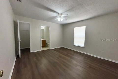 Villa ou maison à louer à Kissimmee, Floride: 3 chambres, 103.68 m2 № 1870572 - photo 5