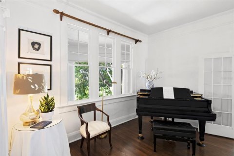 Casa en venta en Tampa, Florida, 4 dormitorios, 395.21 m2 № 2221723 - foto 9