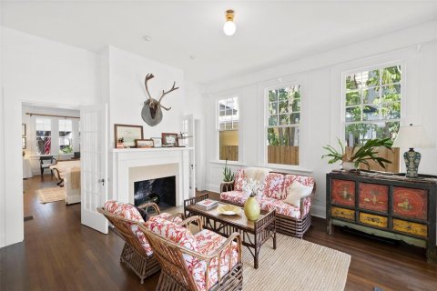 Casa en venta en Tampa, Florida, 4 dormitorios, 395.21 m2 № 2221723 - foto 19