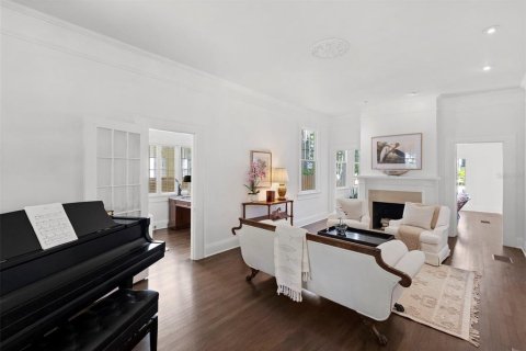 Casa en venta en Tampa, Florida, 4 dormitorios, 395.21 m2 № 2221723 - foto 8