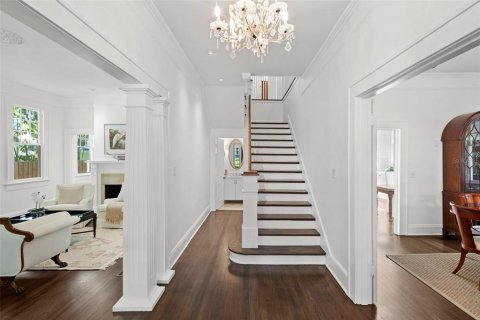Casa en venta en Tampa, Florida, 4 dormitorios, 395.21 m2 № 2221723 - foto 6