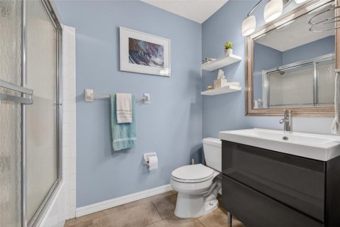 Copropriété à vendre à Saint Petersburg, Floride: 2 chambres, 102.19 m2 № 2115132 - photo 23