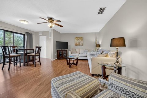 Copropriété à vendre à Saint Petersburg, Floride: 2 chambres, 102.19 m2 № 2115132 - photo 12