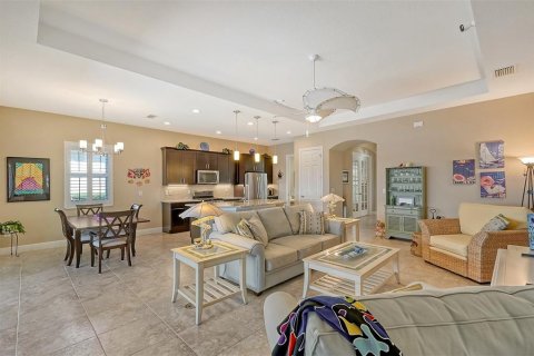 Casa en venta en Bradenton, Florida, 3 dormitorios, 189.43 m2 № 2385758 - foto 11