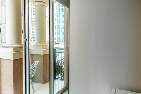 Condo in Sunny Isles Beach, Florida, 2 bedrooms  № 1926383 - photo 27