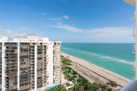 Condo in Miami Beach, Florida, 1 bedroom № 2180090