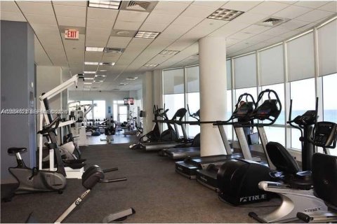 Condo in Miami Beach, Florida, 1 bedroom № 2180090 - photo 7