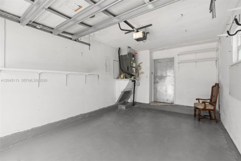 House in Margate, Florida 2 bedrooms, 98.57 sq.m. № 2248611 - photo 30
