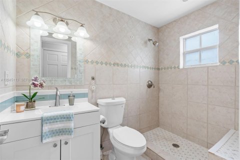 House in Margate, Florida 2 bedrooms, 98.57 sq.m. № 2248611 - photo 7