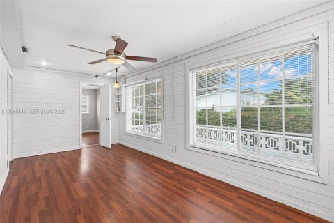 House in Margate, Florida 2 bedrooms, 98.57 sq.m. № 2248611 - photo 6