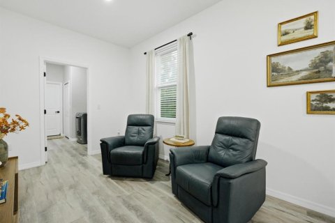 House in Sanford, Florida 3 bedrooms, 135.08 sq.m. № 2410691 - photo 8