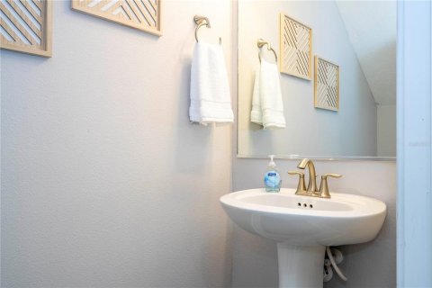 Townhouse in Kissimmee, Florida 4 bedrooms, 159.88 sq.m. № 1821016 - photo 16