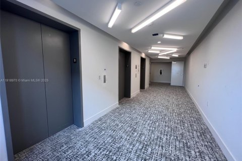 Снять в аренду квартиру в Дорал, Флорида 2 спальни, 98.85м2, № 1973322 - фото 5