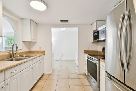 House in Bradenton, Florida 3 bedrooms, 111.48 sq.m. № 1849951 - photo 17