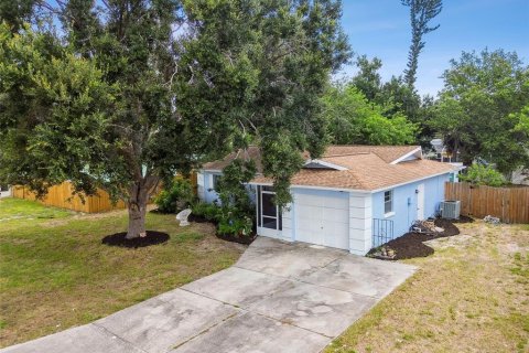 House in Bradenton, Florida 3 bedrooms, 111.48 sq.m. № 1849951 - photo 5