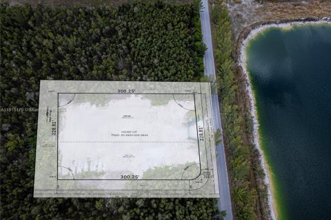 Propiedad comercial en venta en Doral, Florida № 1938258 - foto 4