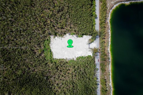 Commercial property in Doral, Florida № 1938258 - photo 8