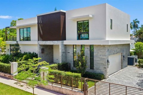 Casa en venta en Miami Beach, Florida, 4 dormitorios, 316.8 m2 № 1836772 - foto 30