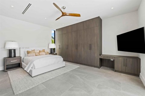 Casa en venta en Miami Beach, Florida, 4 dormitorios, 316.8 m2 № 1836772 - foto 14