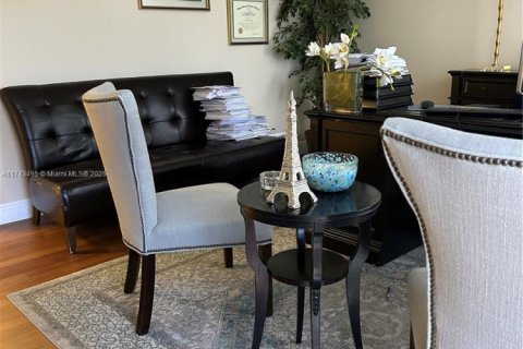 Commercial property in Coral Gables, Florida № 1985115 - photo 29