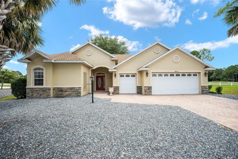 Villa ou maison à Ocala, Floride 3 chambres, 213.49 m2 № 2377822