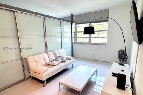 Condominio en venta en Miami Beach, Florida, 1 dormitorio, 51.1 m2 № 2152796 - foto 15