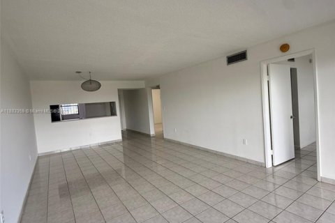 Condominio en alquiler en Miami, Florida, 2 dormitorios, 89 m2 № 1947328 - foto 7