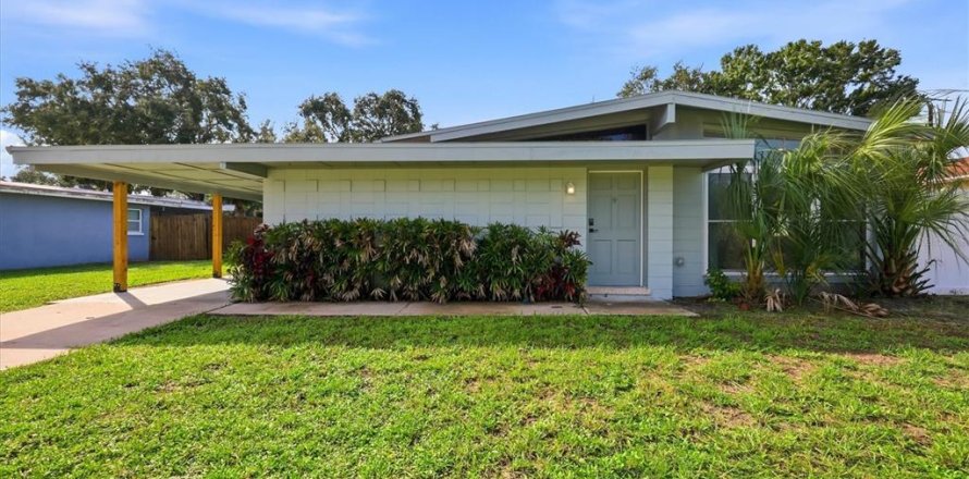 Villa ou maison à Bradenton, Floride 3 chambres, 117.06 m2 № 2411402