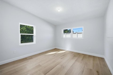 Villa ou maison à louer à Bradenton, Floride: 3 chambres, 117.06 m2 № 2411402 - photo 24
