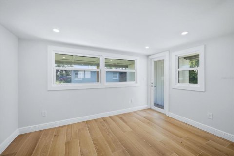 Villa ou maison à louer à Bradenton, Floride: 3 chambres, 117.06 m2 № 2411402 - photo 16