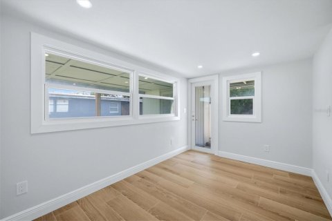 Villa ou maison à louer à Bradenton, Floride: 3 chambres, 117.06 m2 № 2411402 - photo 17