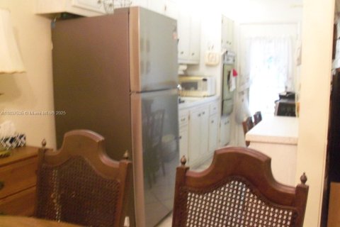 Condo in Miami Gardens, Florida, 1 bedroom  № 1825714 - photo 19