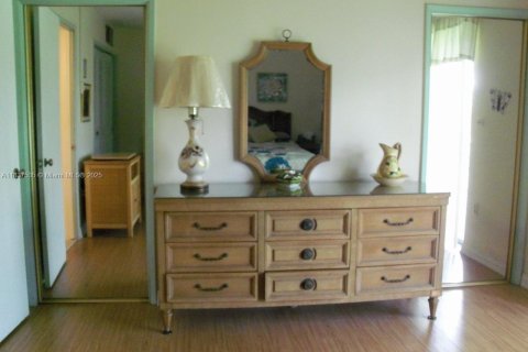Condo in Miami Gardens, Florida, 1 bedroom  № 1825714 - photo 25