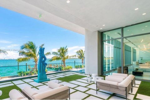 Copropriété à vendre à Miami, Floride: 2 chambres, 101.08 m2 № 1960817 - photo 9