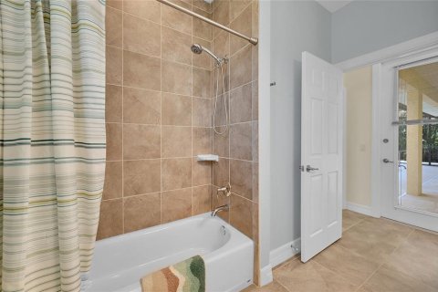 House in Rotonda, Florida 3 bedrooms, 198.63 sq.m. № 1904998 - photo 27