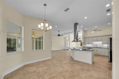 House in Rotonda, Florida 3 bedrooms, 198.63 sq.m. № 1904998 - photo 17