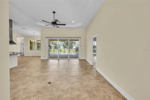House in Rotonda, Florida 3 bedrooms, 198.63 sq.m. № 1904998 - photo 8
